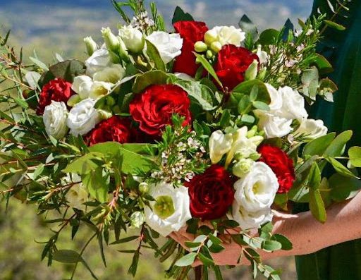 Livraison de fleurs à Marcillac vallon au meilleur prix